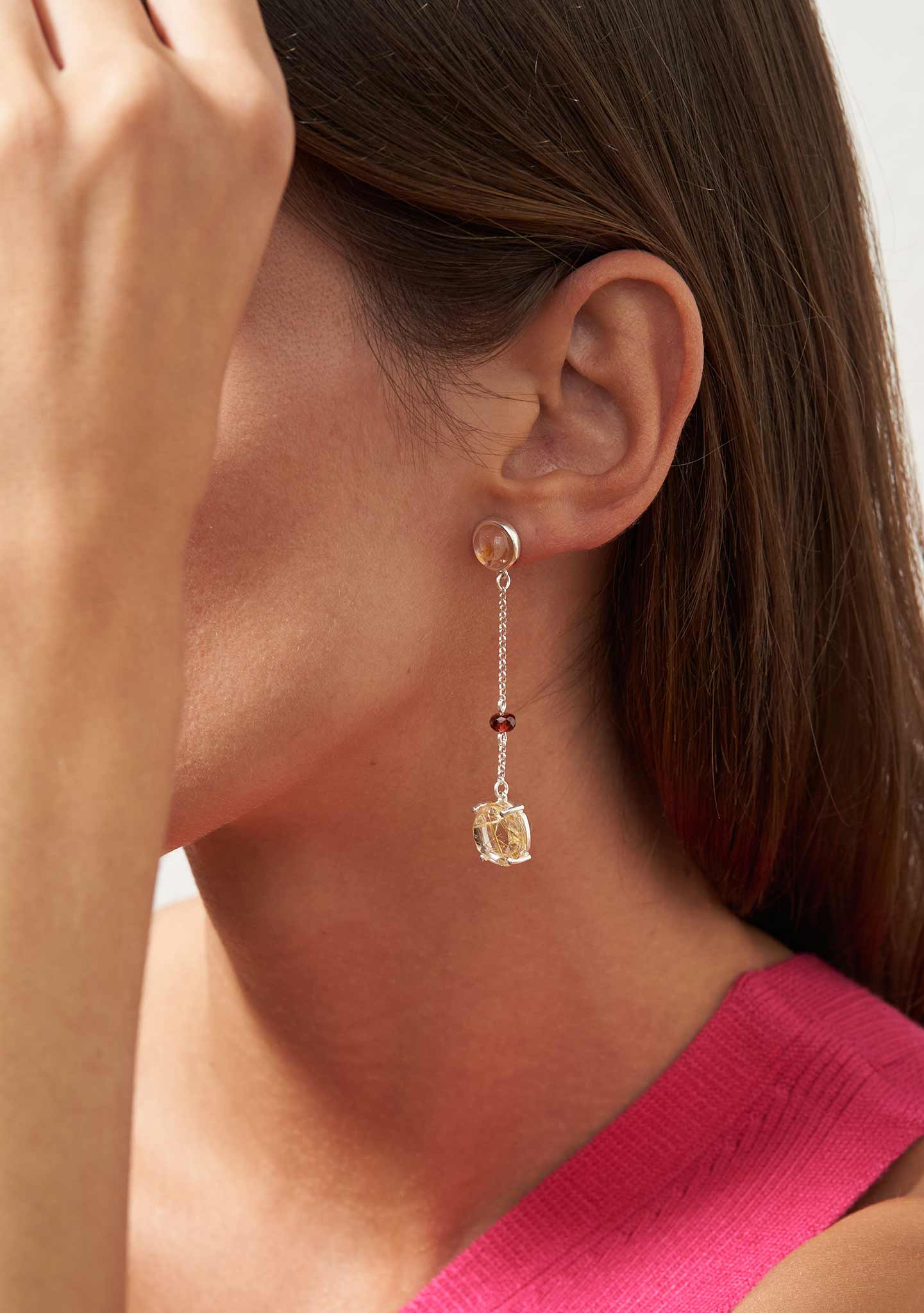 BRINCOS EM PRATA COM TURMALINA E QUARTZO RUTILO